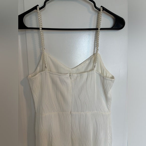 Rihoas The Wave Textured Pearl Strap Midi Dress - Picture 4 of 7